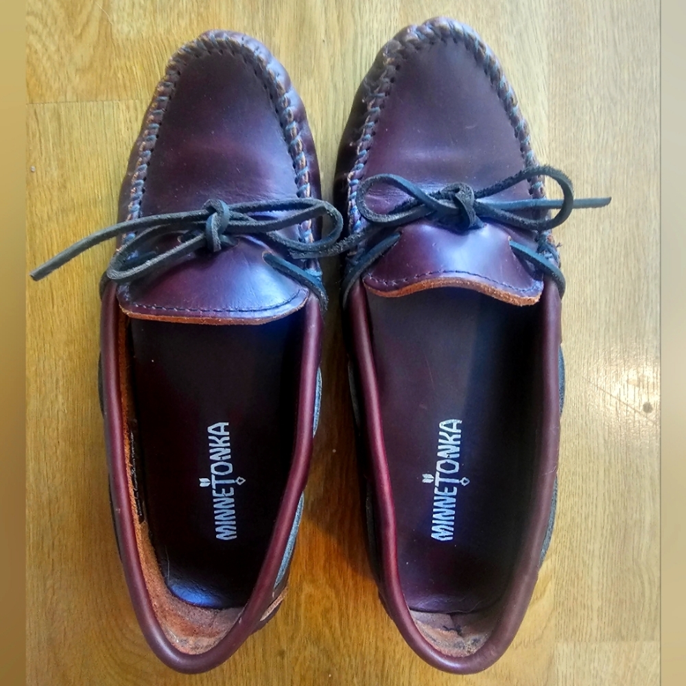 Minnetonka Classic Driver Moccasins